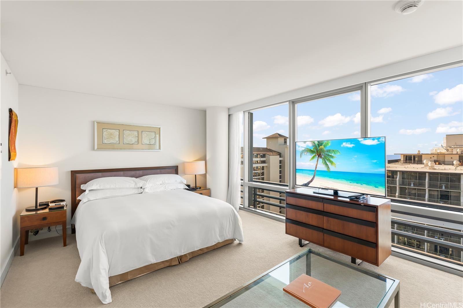 Trump Tower Waikiki condo # 1721, Honolulu, Hawaii - photo 6 of 11