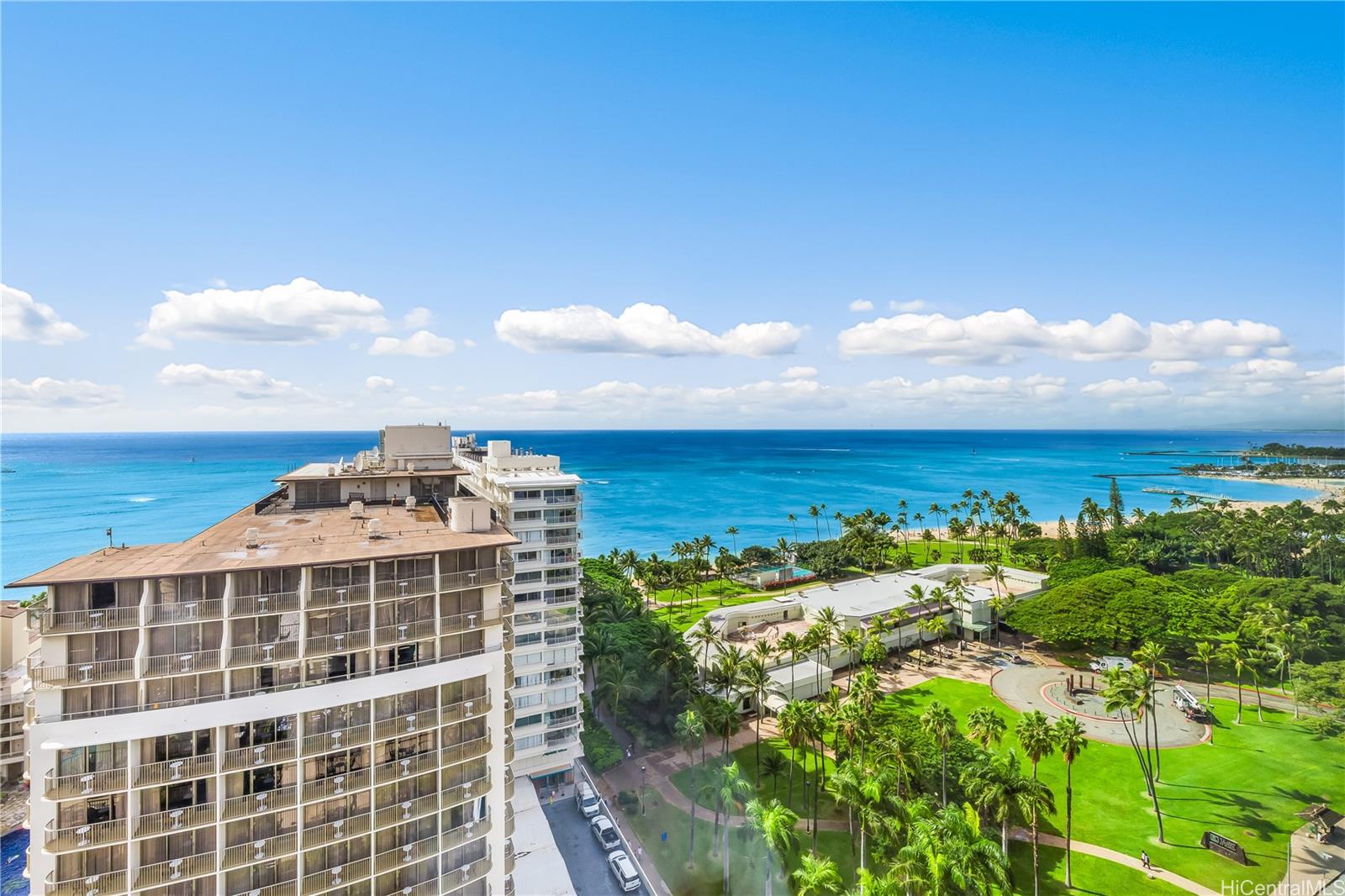 Trump Tower Waikiki condo # 1921, Honolulu, Hawaii - photo 8 of 11