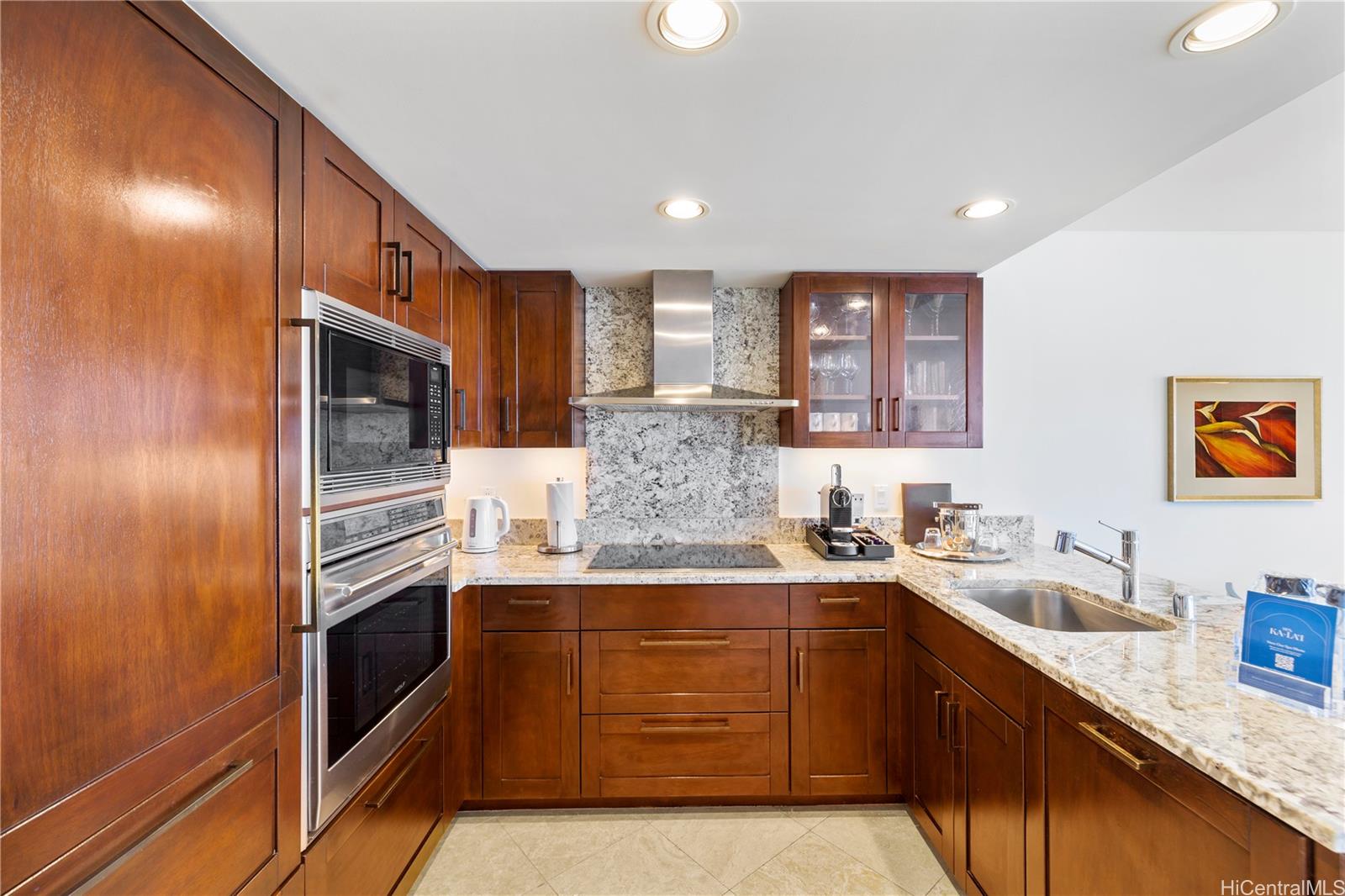 Trump Tower Waikiki condo # 1922, Honolulu, Hawaii - photo 10 of 18