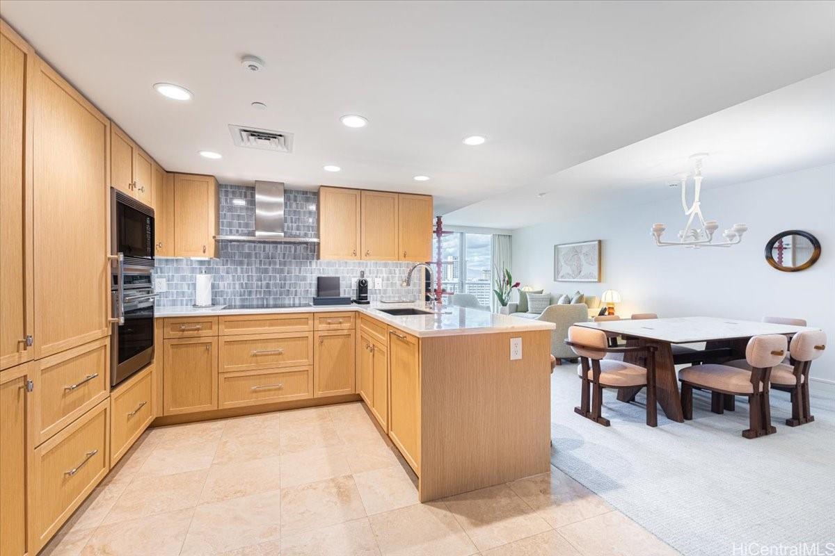 Trump Tower Waikiki condo # 2015, Honolulu, Hawaii - photo 2 of 23