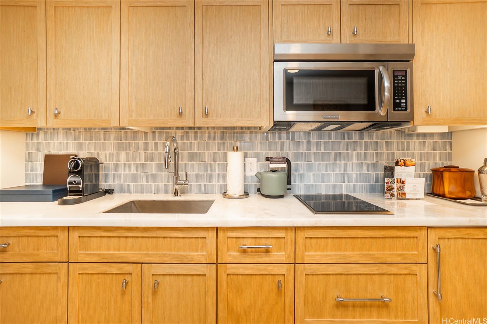 Trump Tower Waikiki condo # 2109, Honolulu, Hawaii - photo 9 of 20