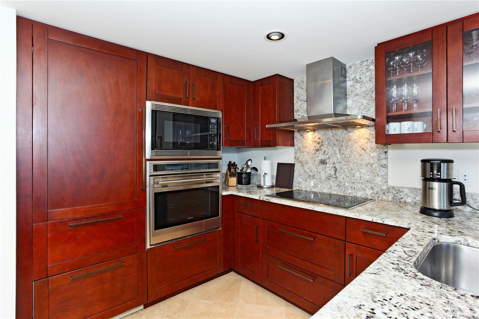 Trump Tower Waikiki condo # 2122, Honolulu, Hawaii - photo 7 of 15