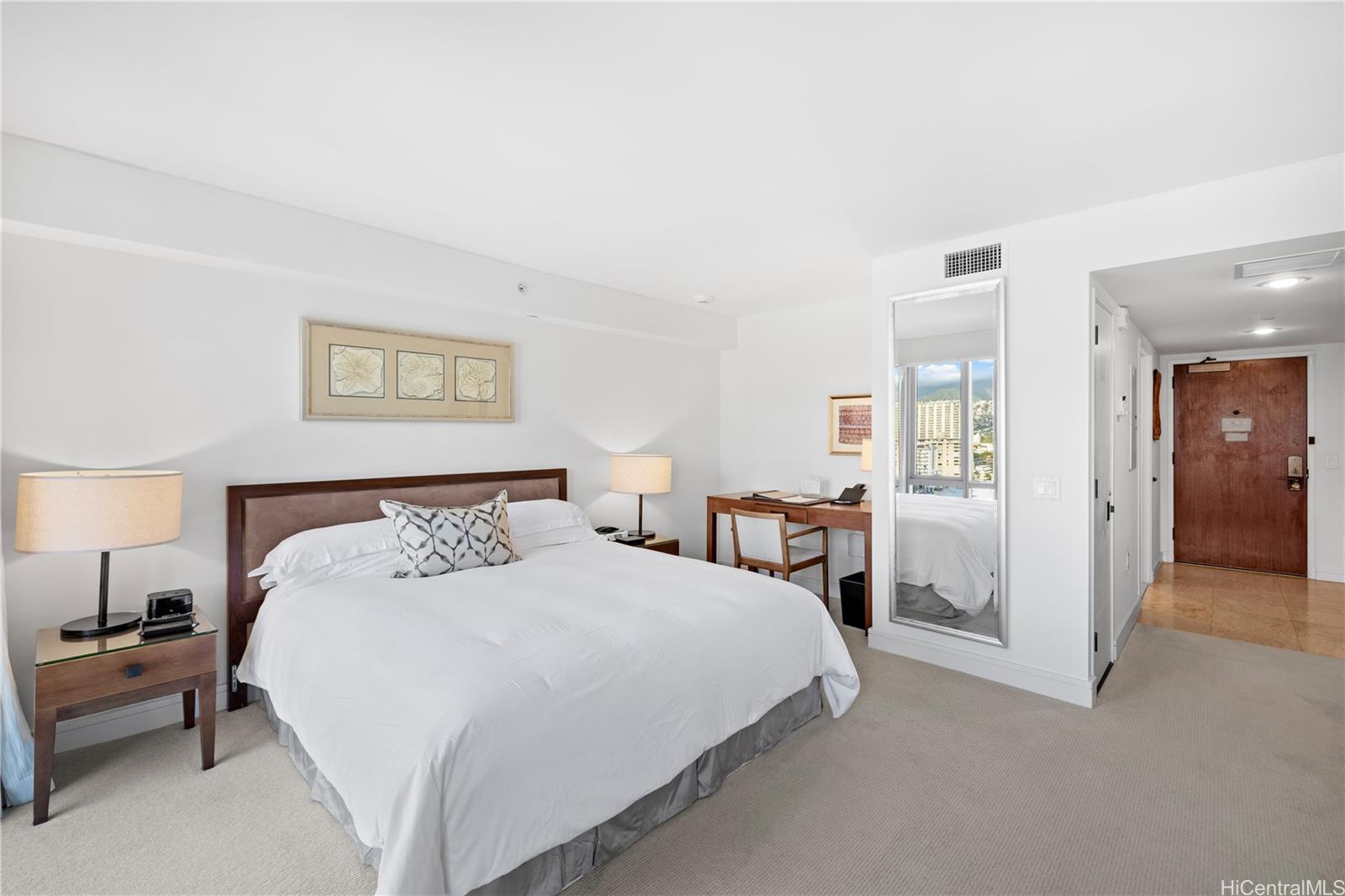 Trump Tower Waikiki condo # 2201, Honolulu, Hawaii - photo 3 of 15