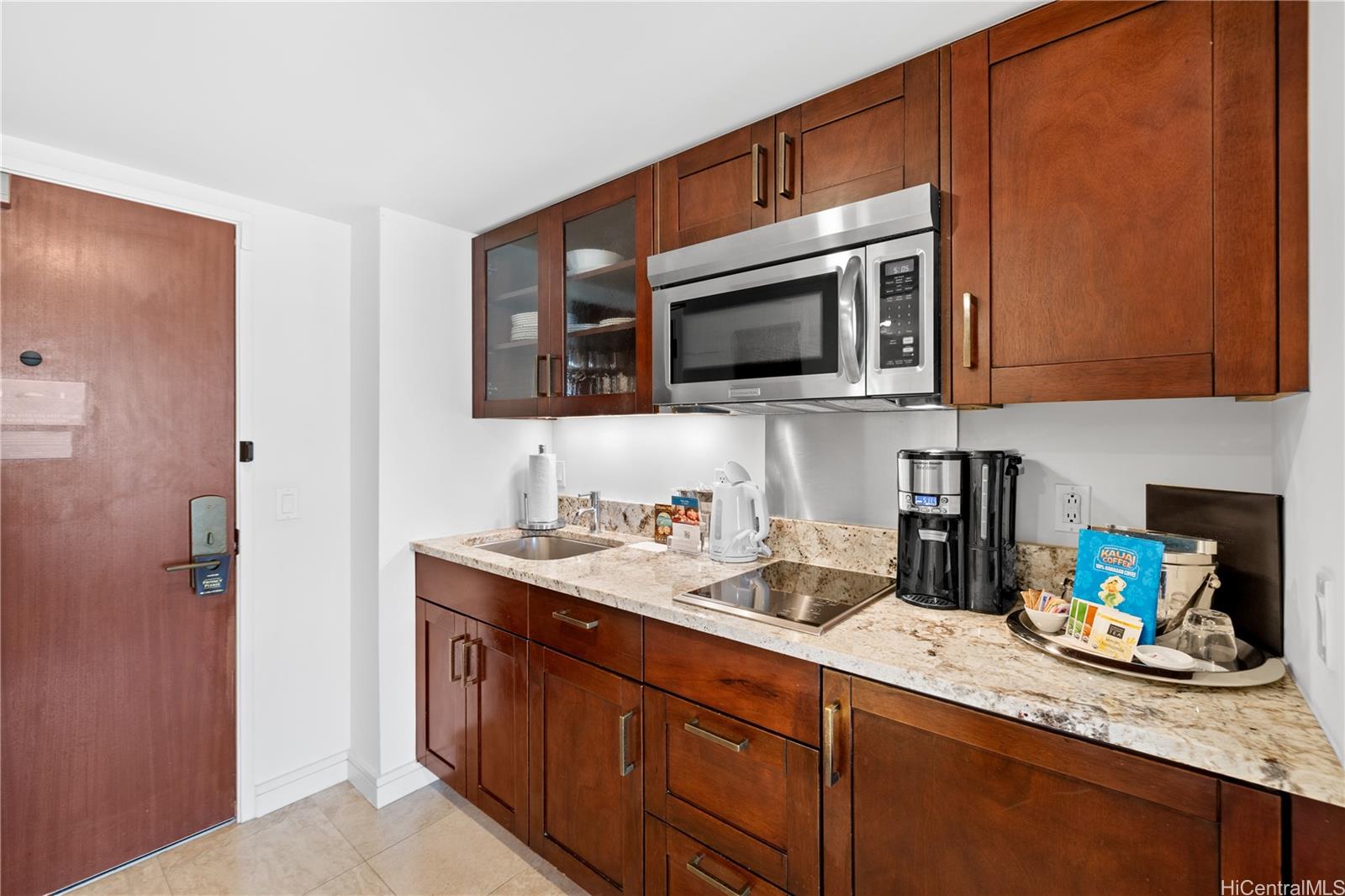 Trump Tower Waikiki condo # 2201, Honolulu, Hawaii - photo 7 of 15