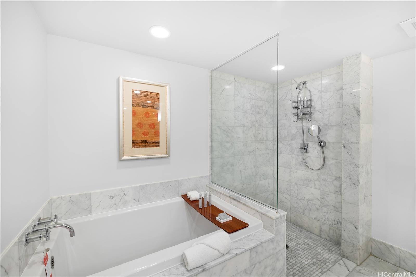 Trump Tower Waikiki condo # 2201, Honolulu, Hawaii - photo 10 of 15