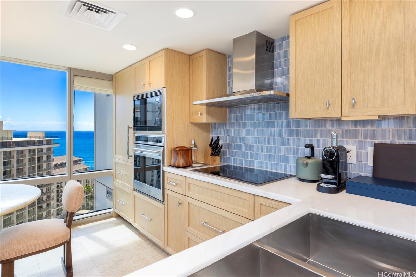 Trump Tower Waikiki condo # 2202, Honolulu, Hawaii - photo 4 of 22