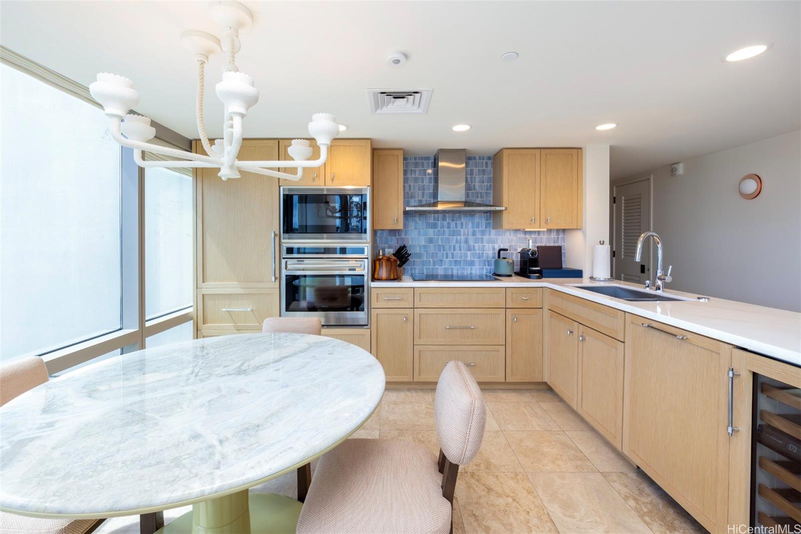 Trump Tower Waikiki condo # 2202, Honolulu, Hawaii - photo 5 of 22