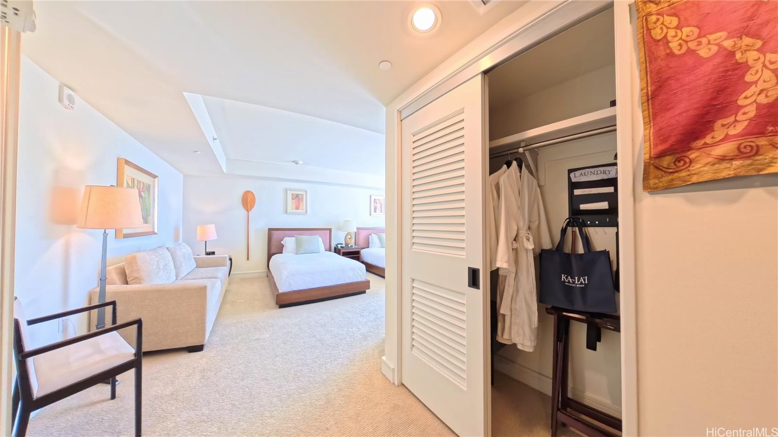 Trump Tower Waikiki condo # 2208, Honolulu, Hawaii - photo 6 of 25