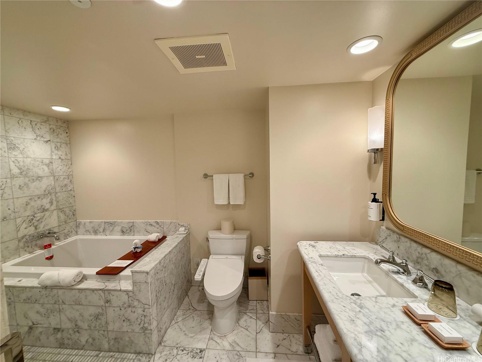 Trump Tower Waikiki condo # 2314, Honolulu, Hawaii - photo 12 of 23