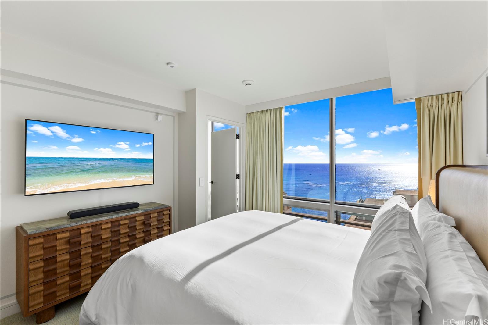 Trump Tower Waikiki condo # 2322, Honolulu, Hawaii - photo 12 of 16