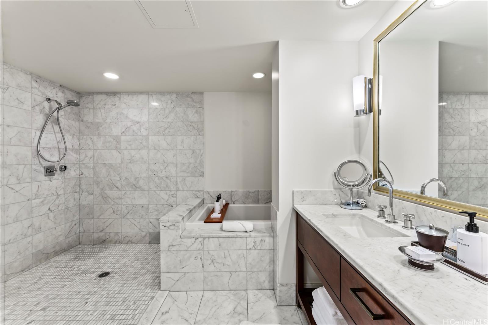 Trump Tower Waikiki condo # 2408, Honolulu, Hawaii - photo 21 of 21