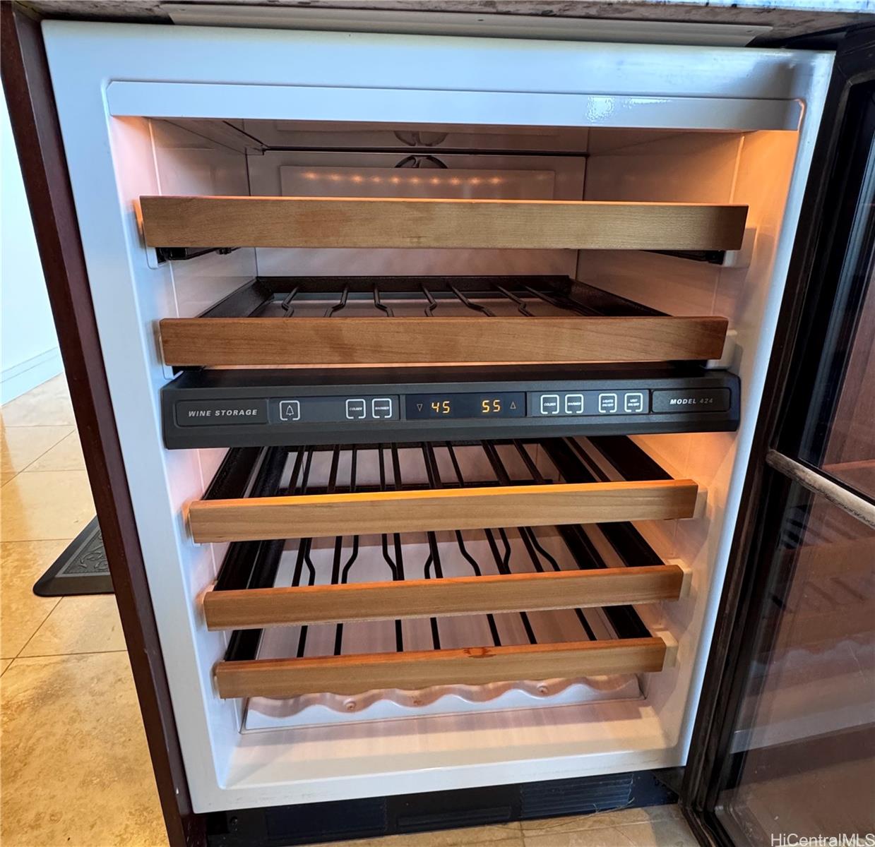 223 Saratoga Road Honolulu - Rental - photo 12 of 23