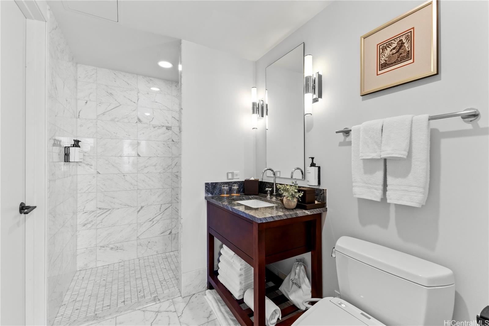 Trump Tower Waikiki condo # 2802 (Corner End), Honolulu, Hawaii - photo 17 of 23