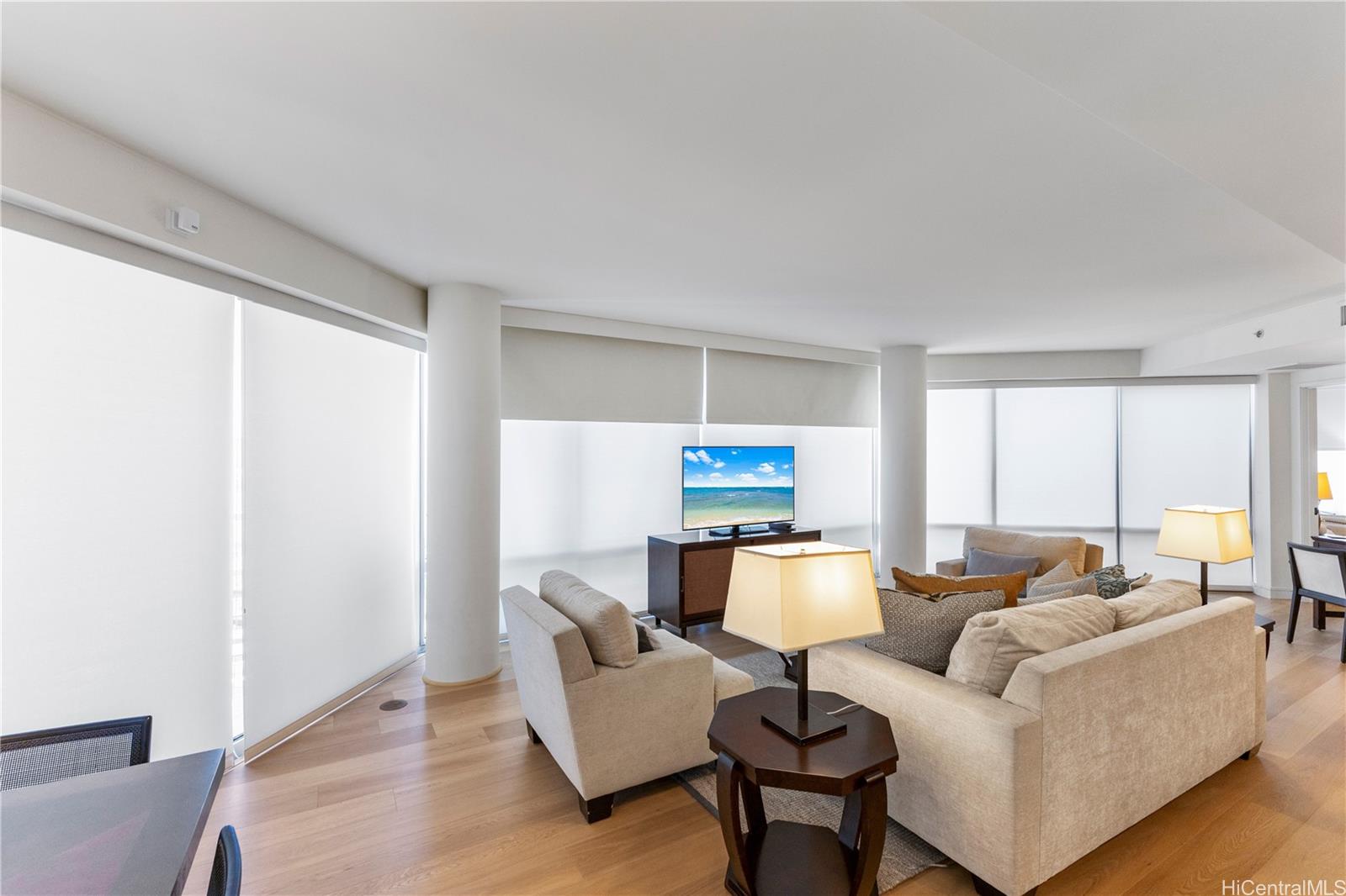 Trump Tower Waikiki condo # 2802 (Corner End), Honolulu, Hawaii - photo 10 of 23