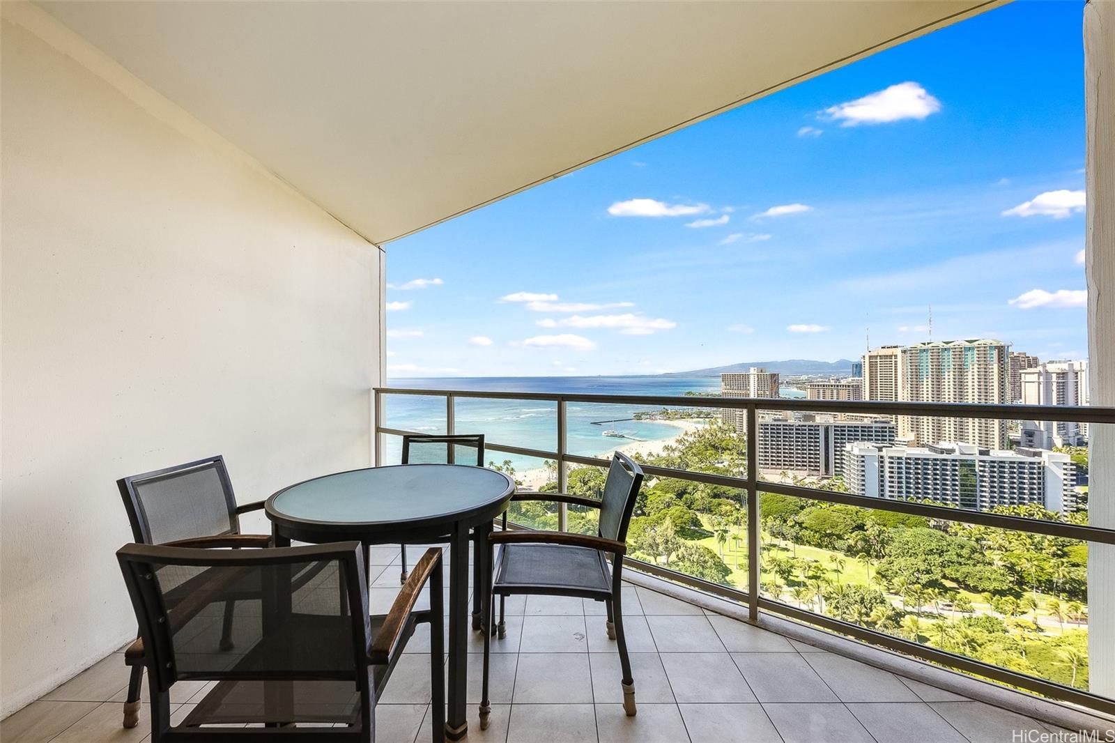 Trump Tower Waikiki condo # 3203, Honolulu, Hawaii - photo 7 of 25