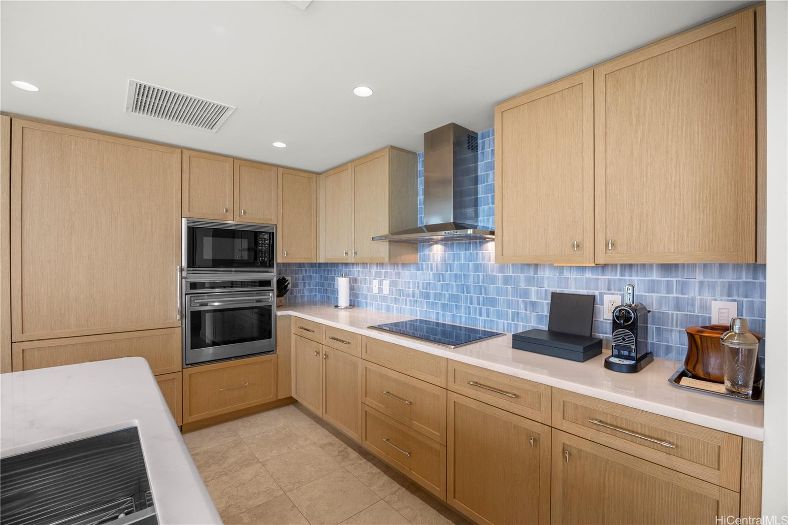 Trump Tower Waikiki condo # 3401, Honolulu, Hawaii - photo 7 of 25