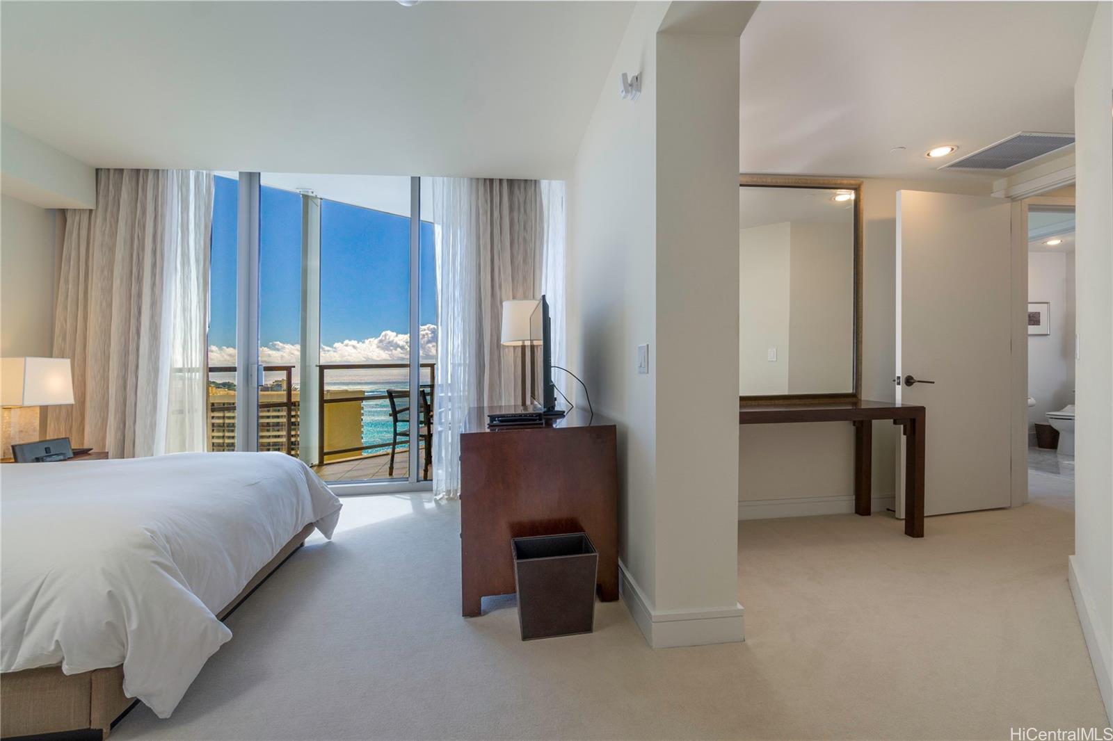 223 Saratoga Road Honolulu - Rental - photo 13 of 18