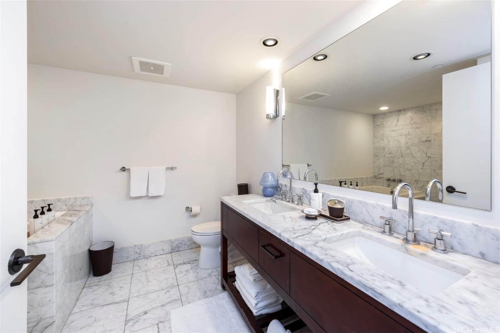 Trump Tower Waikiki condo # 810, Honolulu, Hawaii - photo 12 of 24