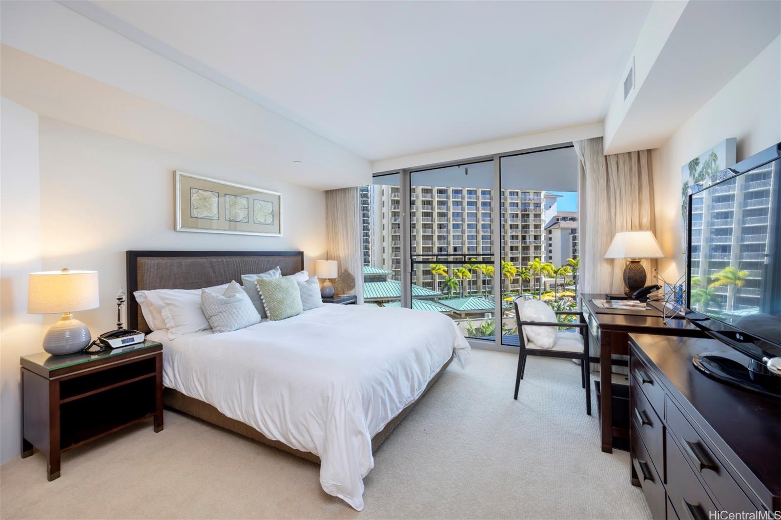 Trump Tower Waikiki condo # 810, Honolulu, Hawaii - photo 4 of 24