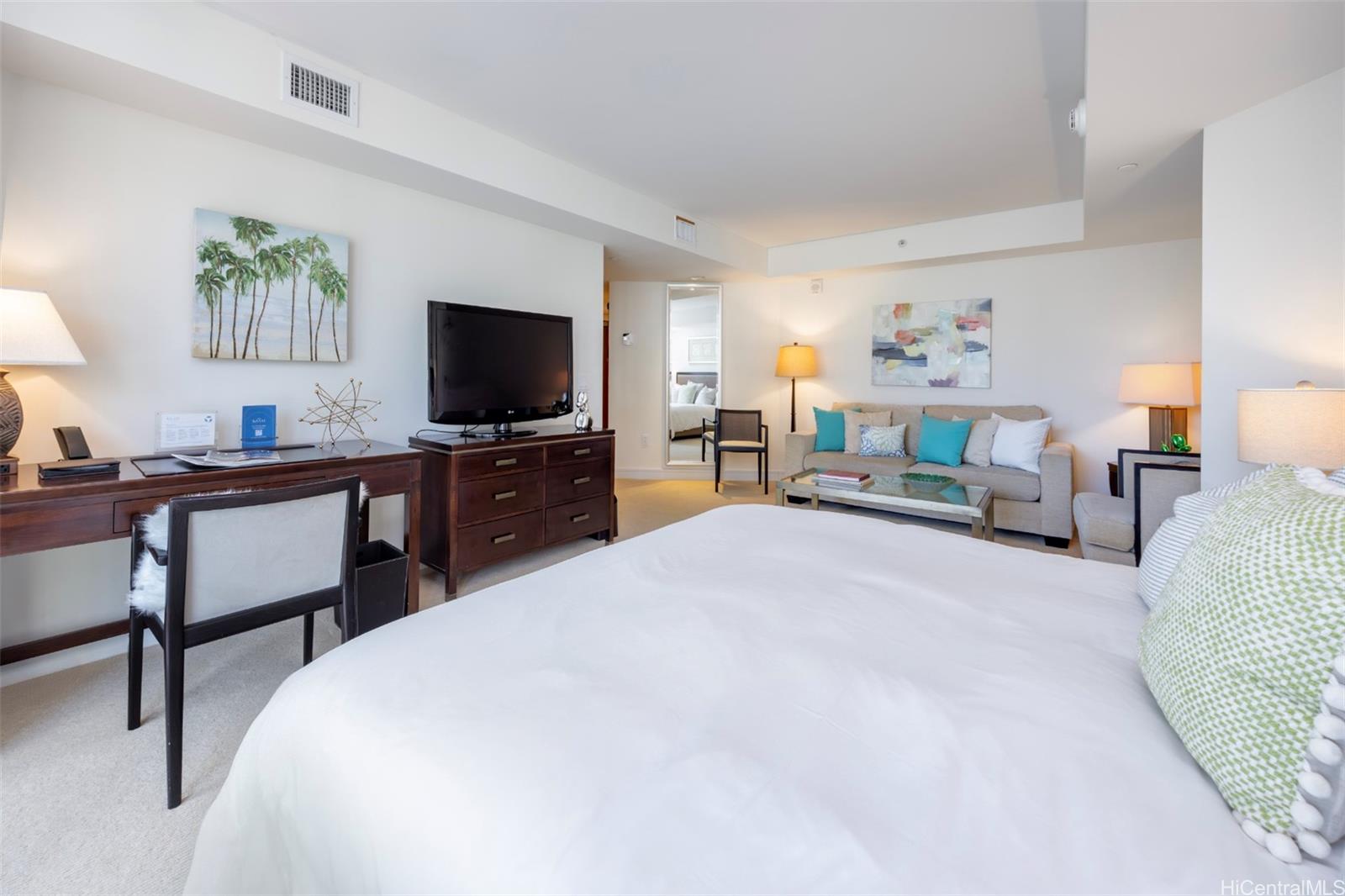 Trump Tower Waikiki condo # 810, Honolulu, Hawaii - photo 5 of 24