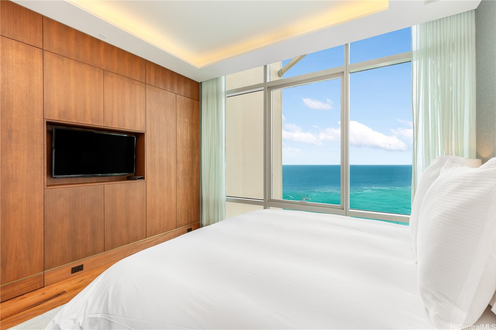 Trump Tower Waikiki condo # PHD, Honolulu, Hawaii - photo 18 of 25