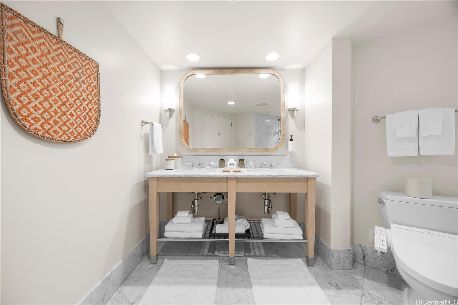 Trump Tower Waikiki condo # 817, HONOLULU, Hawaii - photo 18 of 25