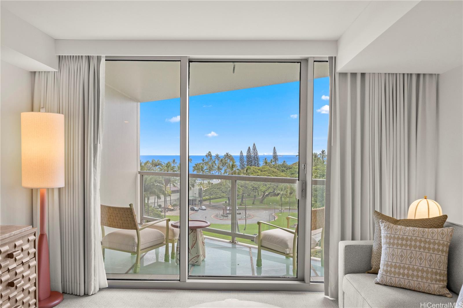 Trump Tower Waikiki condo # 817, HONOLULU, Hawaii - photo 9 of 25