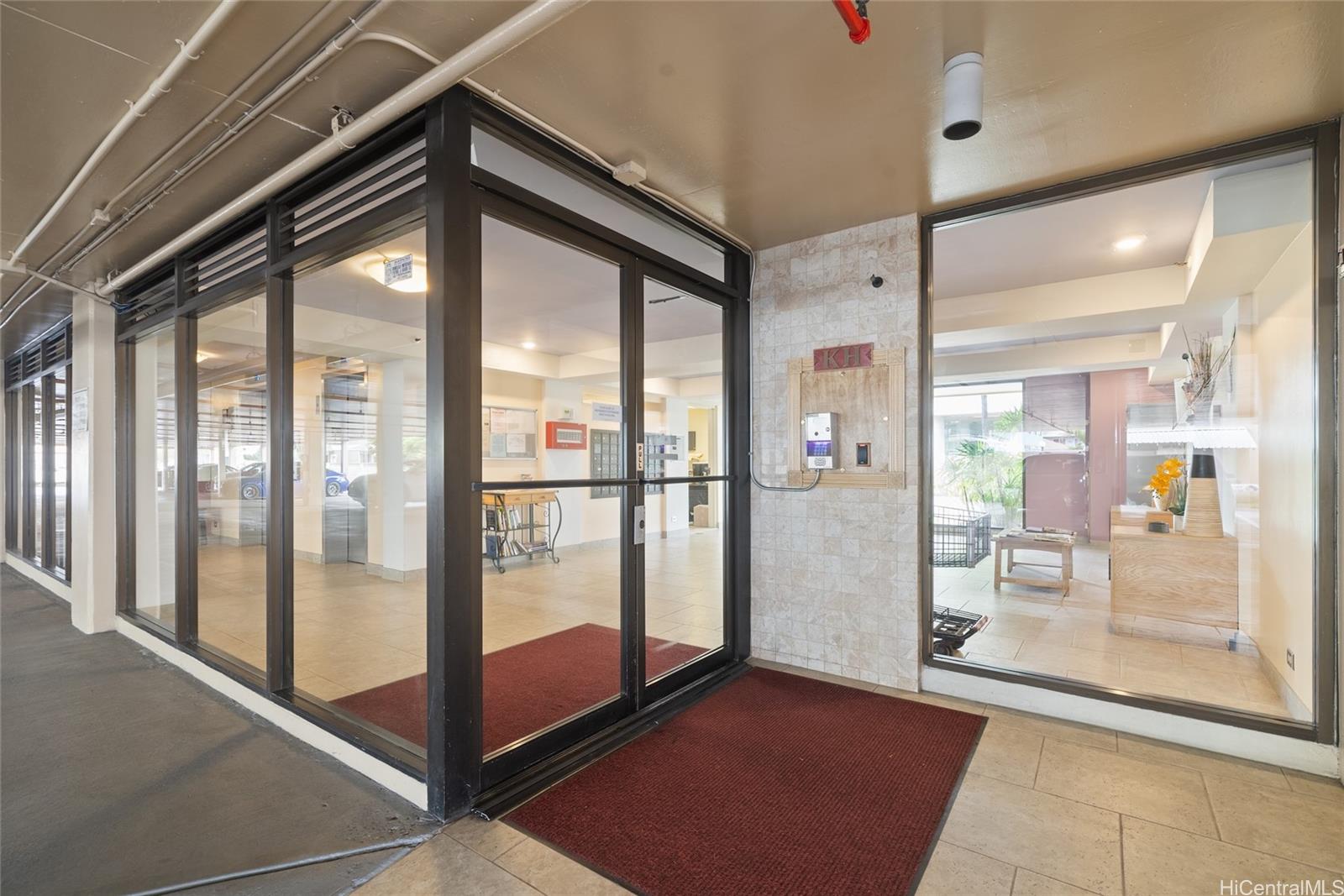 Kapiolani House condo # 404, Honolulu, Hawaii - photo 24 of 25