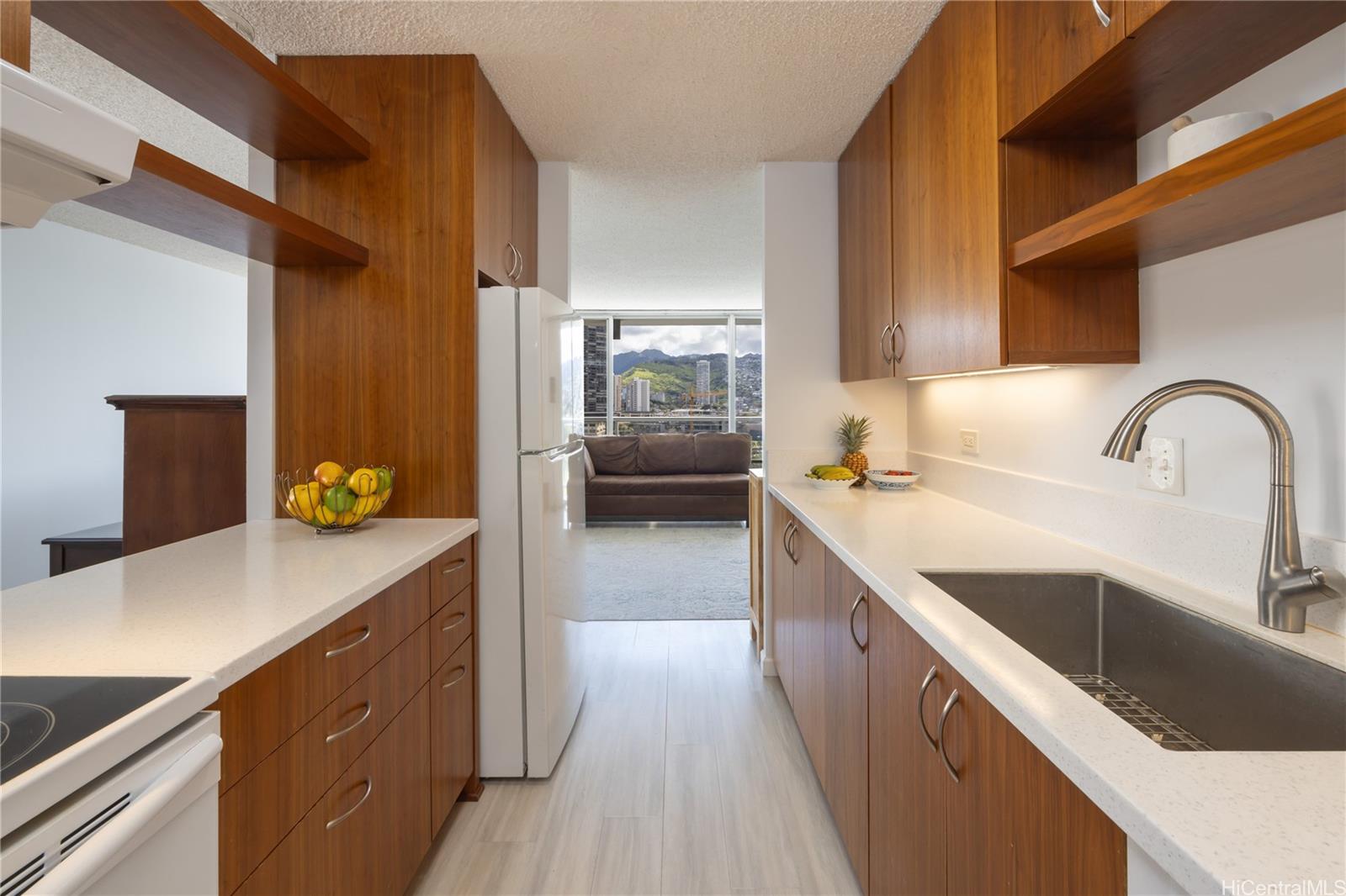 2233 Ala Wai condo # 10C, Honolulu, Hawaii - photo 11 of 25