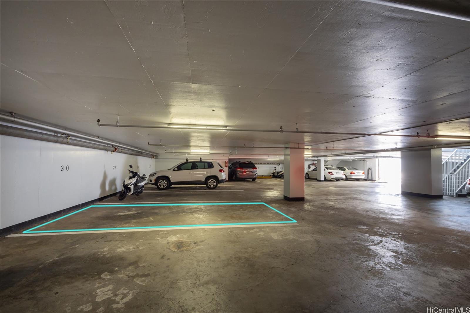 2233 Ala Wai condo # 10C, Honolulu, Hawaii - photo 21 of 25