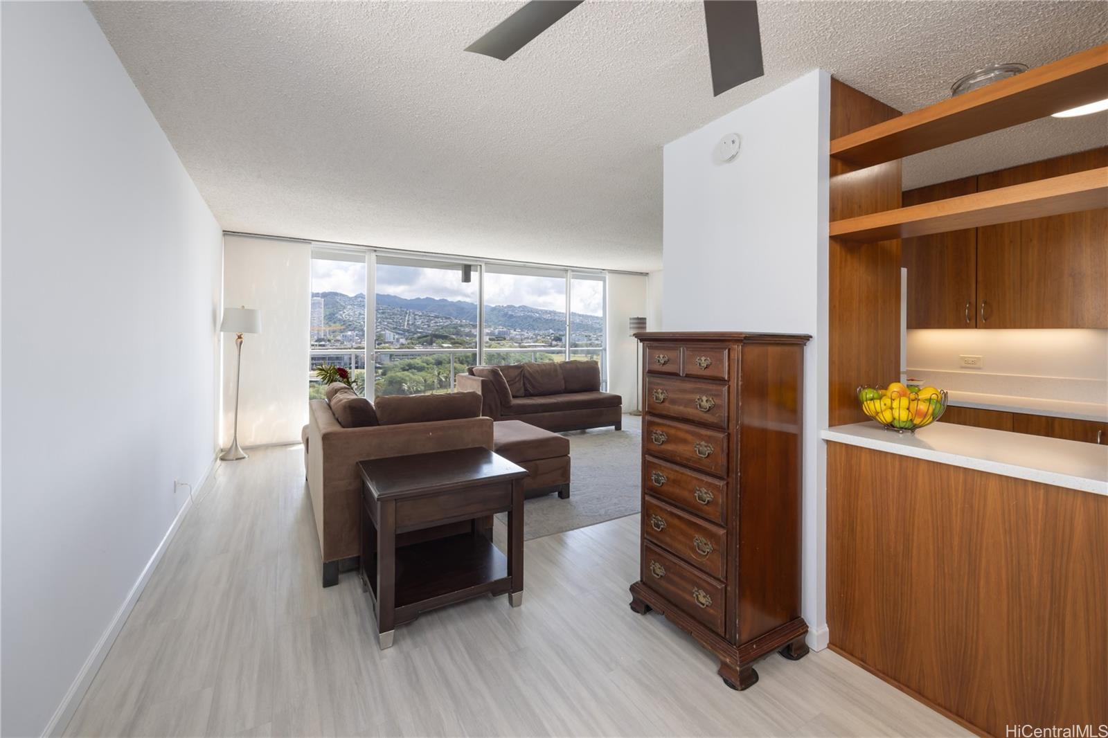 2233 Ala Wai condo # 10C, Honolulu, Hawaii - photo 9 of 25