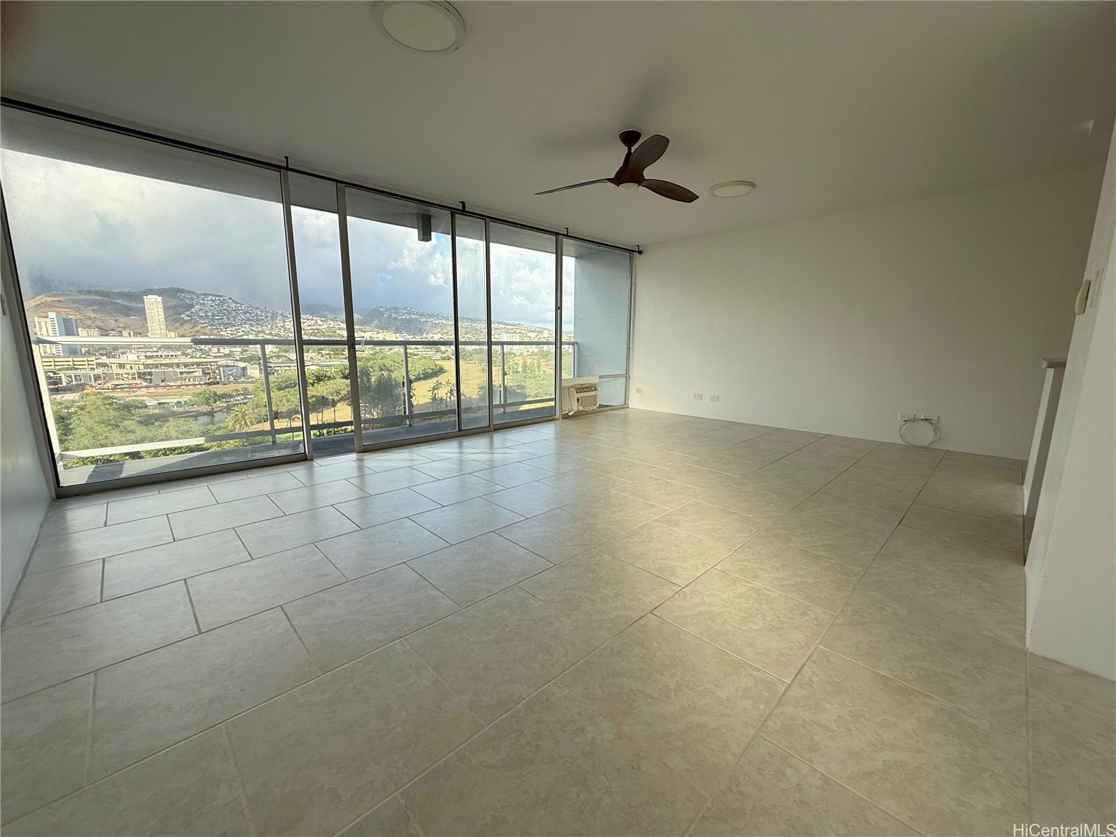 2233 Ala Wai condo # 12-C, Honolulu, Hawaii - photo 4 of 14