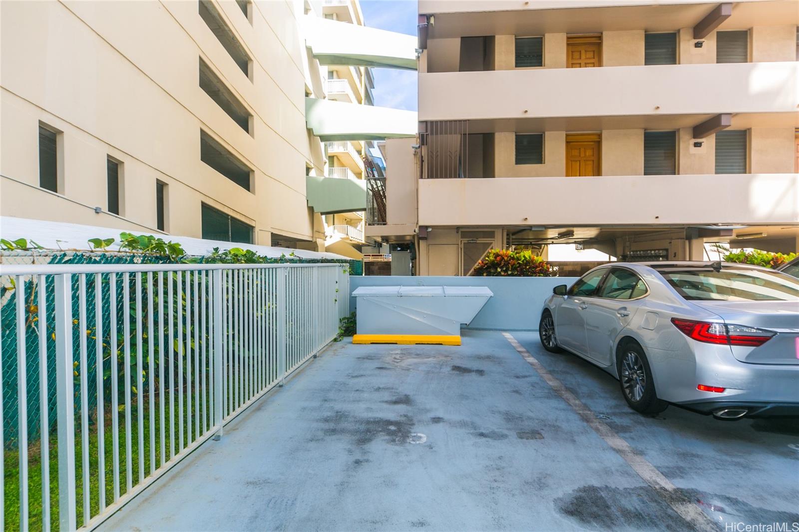 2233 Ala Wai condo # 5B, Honolulu, Hawaii - photo 17 of 19