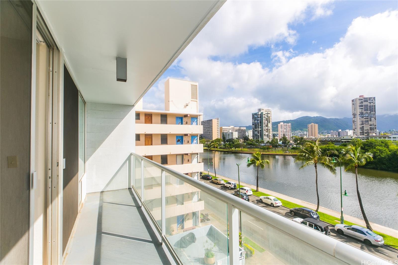 2233 Ala Wai condo # 5B, Honolulu, Hawaii - photo 10 of 19