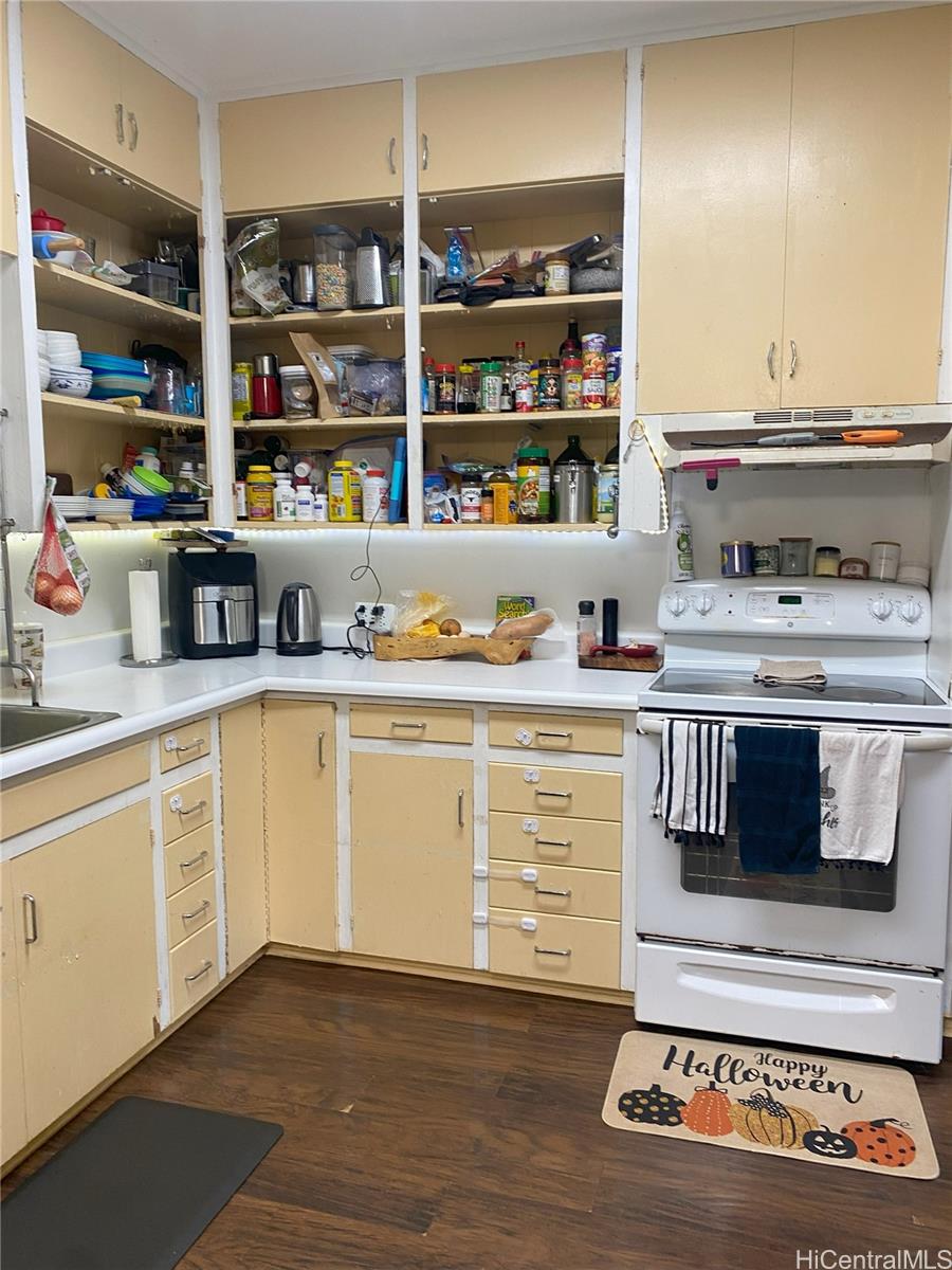 2239  California Ave Wahiawa Heights, Central home - photo 3 of 10