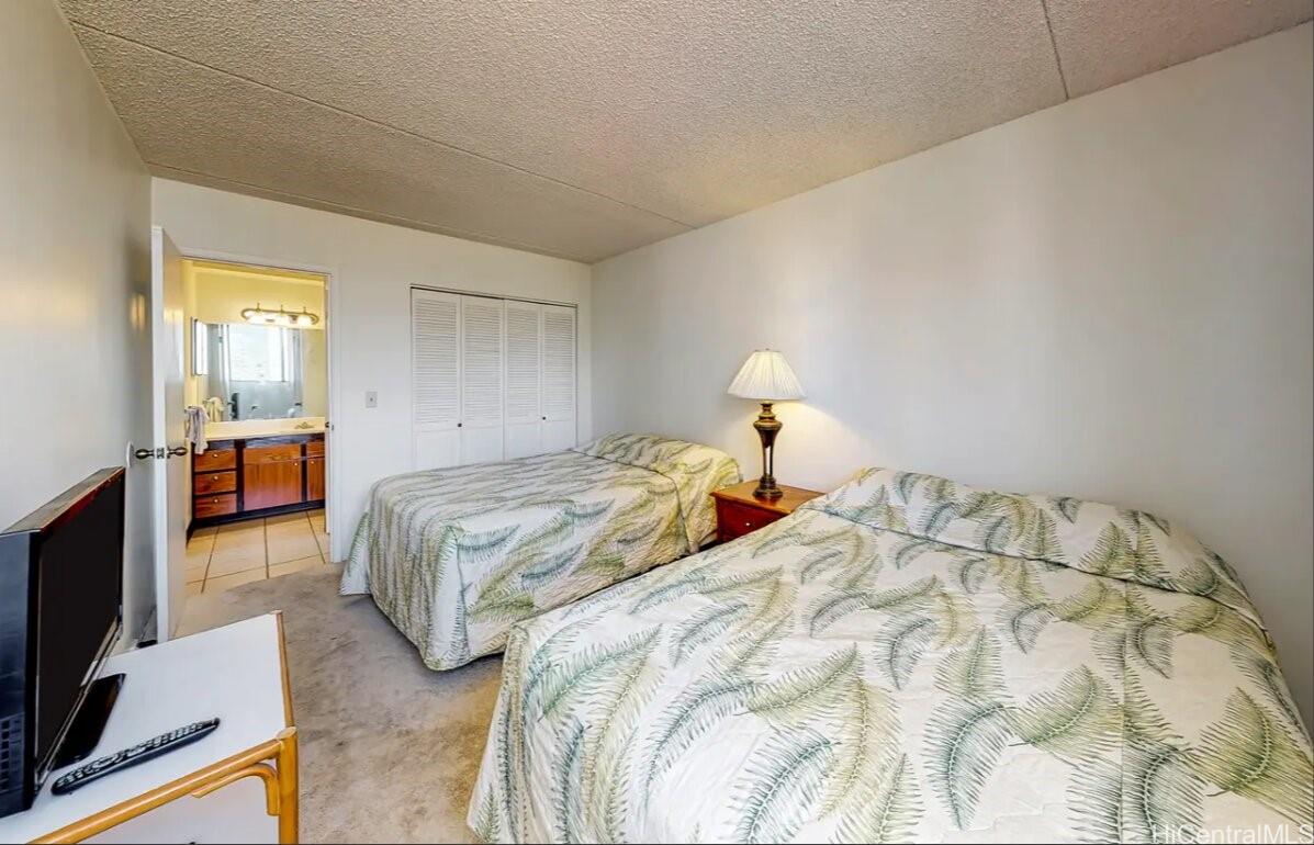 Royal Kuhio condo # 1005, Honolulu, Hawaii - photo 6 of 18