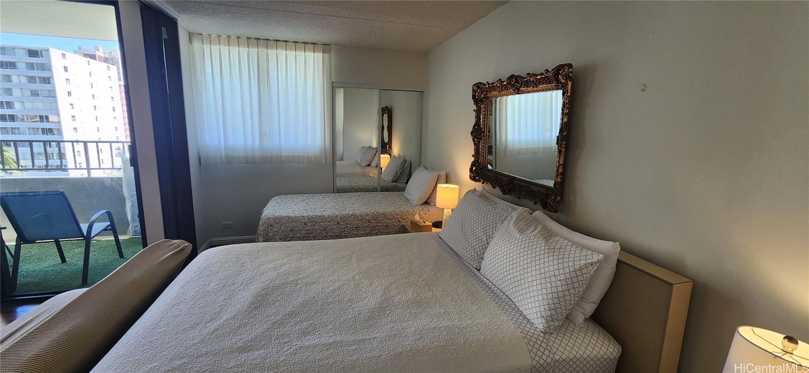 Royal Kuhio condo # 1006, Honolulu, Hawaii - photo 2 of 15