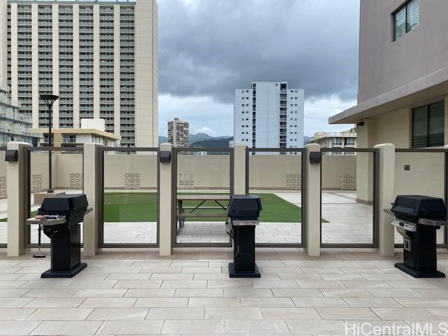 Royal Kuhio condo # 1212, Honolulu, Hawaii - photo 18 of 21