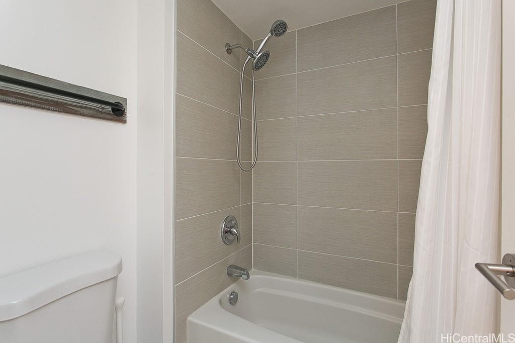 2240 Kuhio Ave Honolulu - Rental - photo 6 of 10