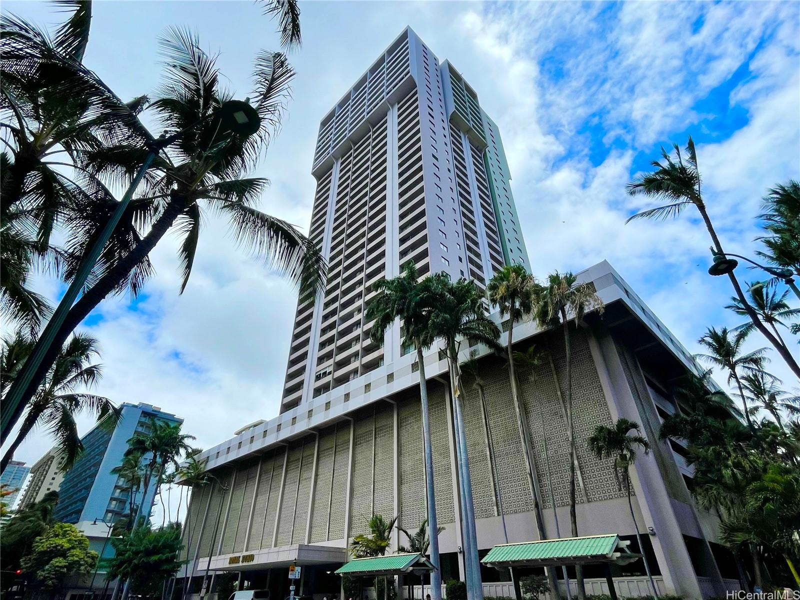 Royal Kuhio condo # 1404, Honolulu, Hawaii - photo 12 of 16