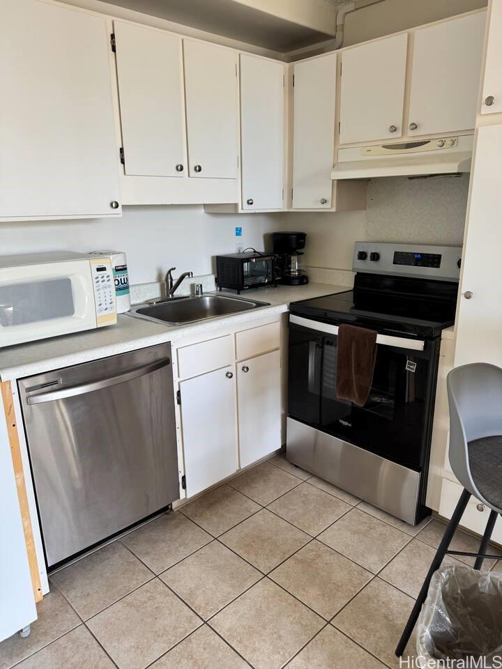 Royal Kuhio condo # 1410, Honolulu, Hawaii - photo 2 of 4