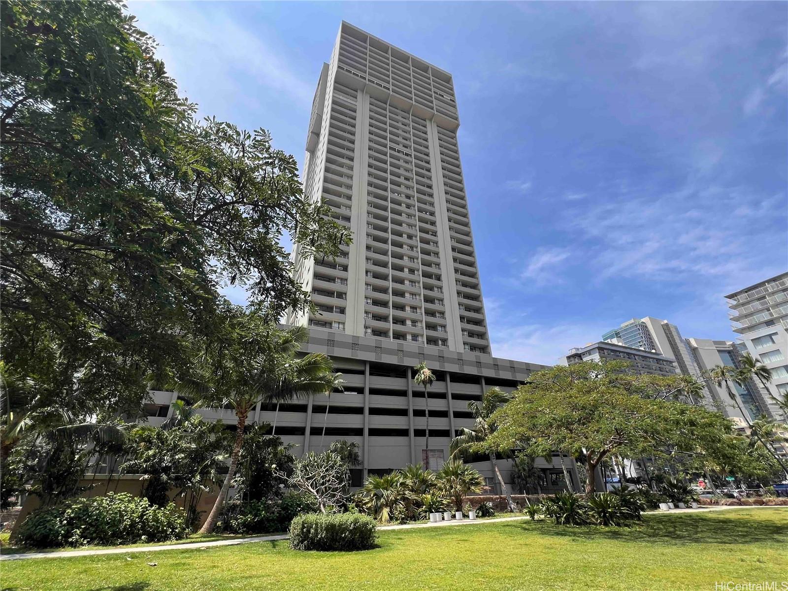 Royal Kuhio condo # 1609, Honolulu, Hawaii - photo 2 of 25