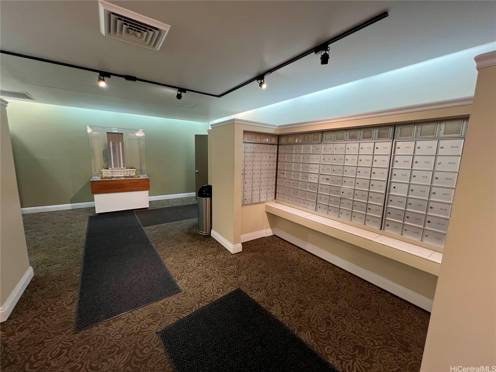 Royal Kuhio condo # 1609, Honolulu, Hawaii - photo 23 of 25