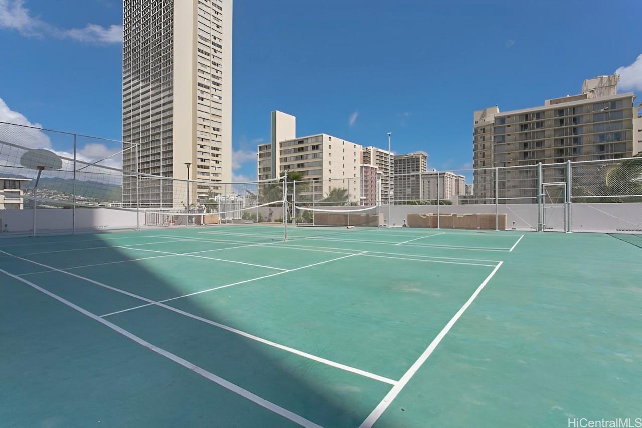 2240 Kuhio Ave Honolulu - Rental - photo 17 of 21