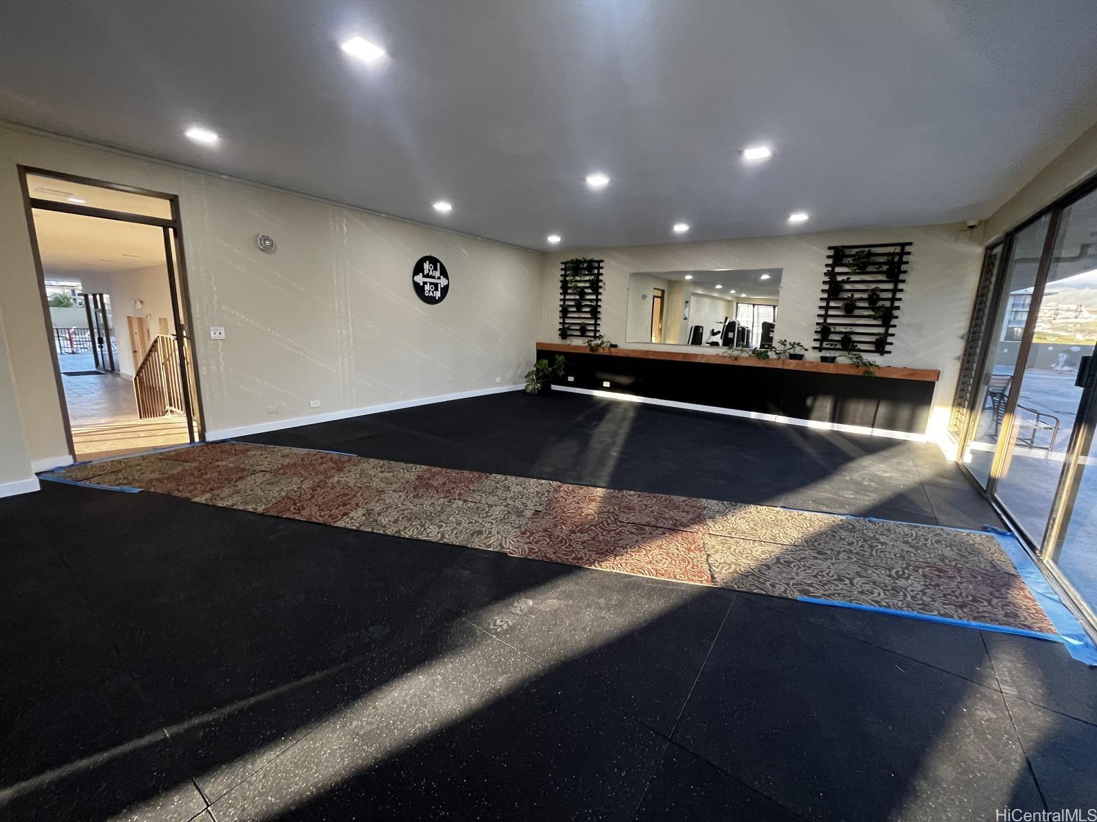 2240 Kuhio Ave Honolulu - Rental - photo 20 of 21