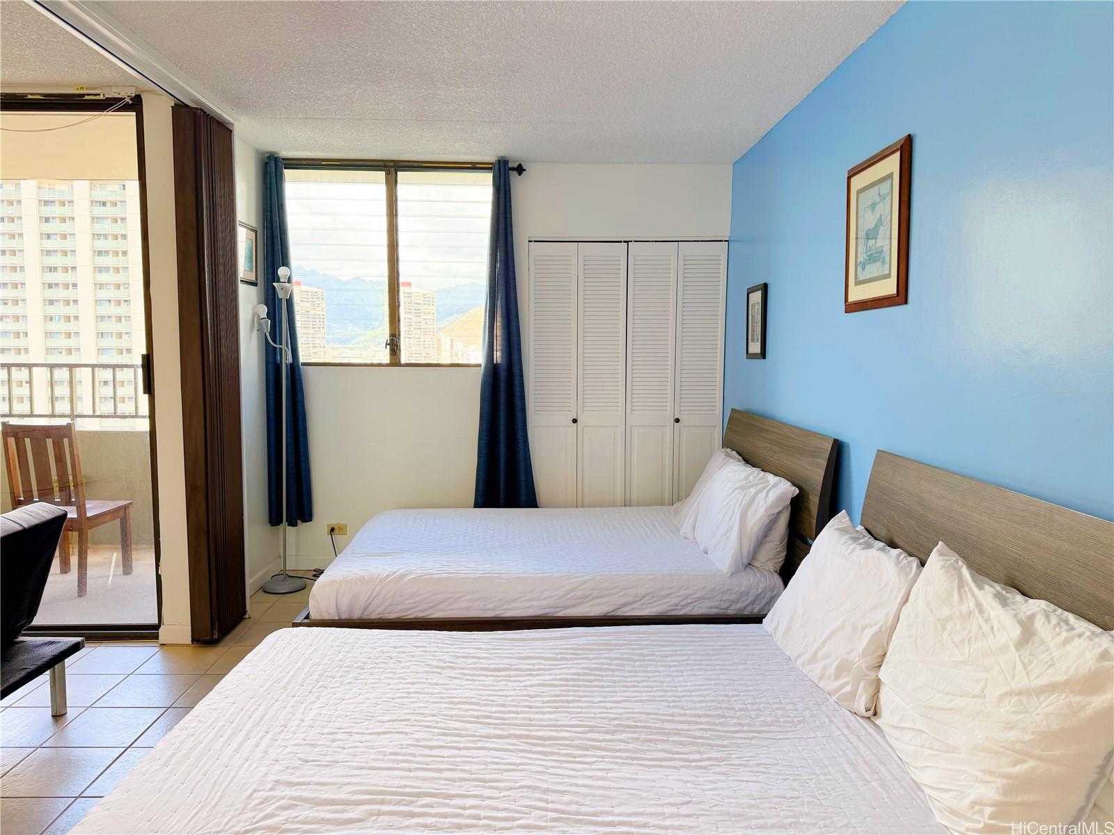 Royal Kuhio condo # 2004, Honolulu, Hawaii - photo 6 of 8