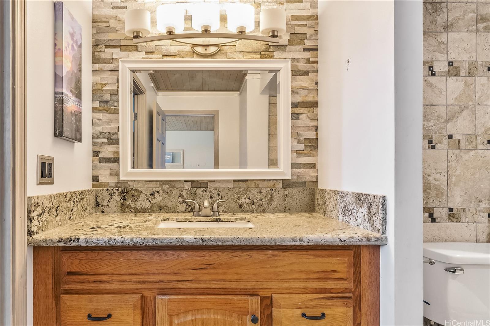 Royal Kuhio condo # 2006, Honolulu, Hawaii - photo 7 of 24