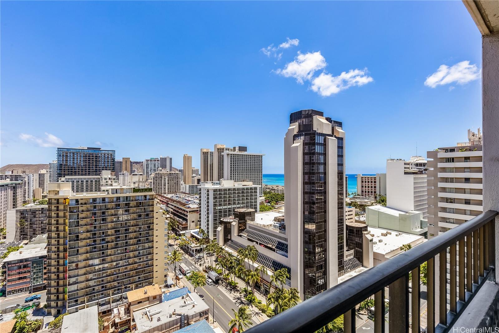 Royal Kuhio condo # 2006, Honolulu, Hawaii - photo 10 of 24