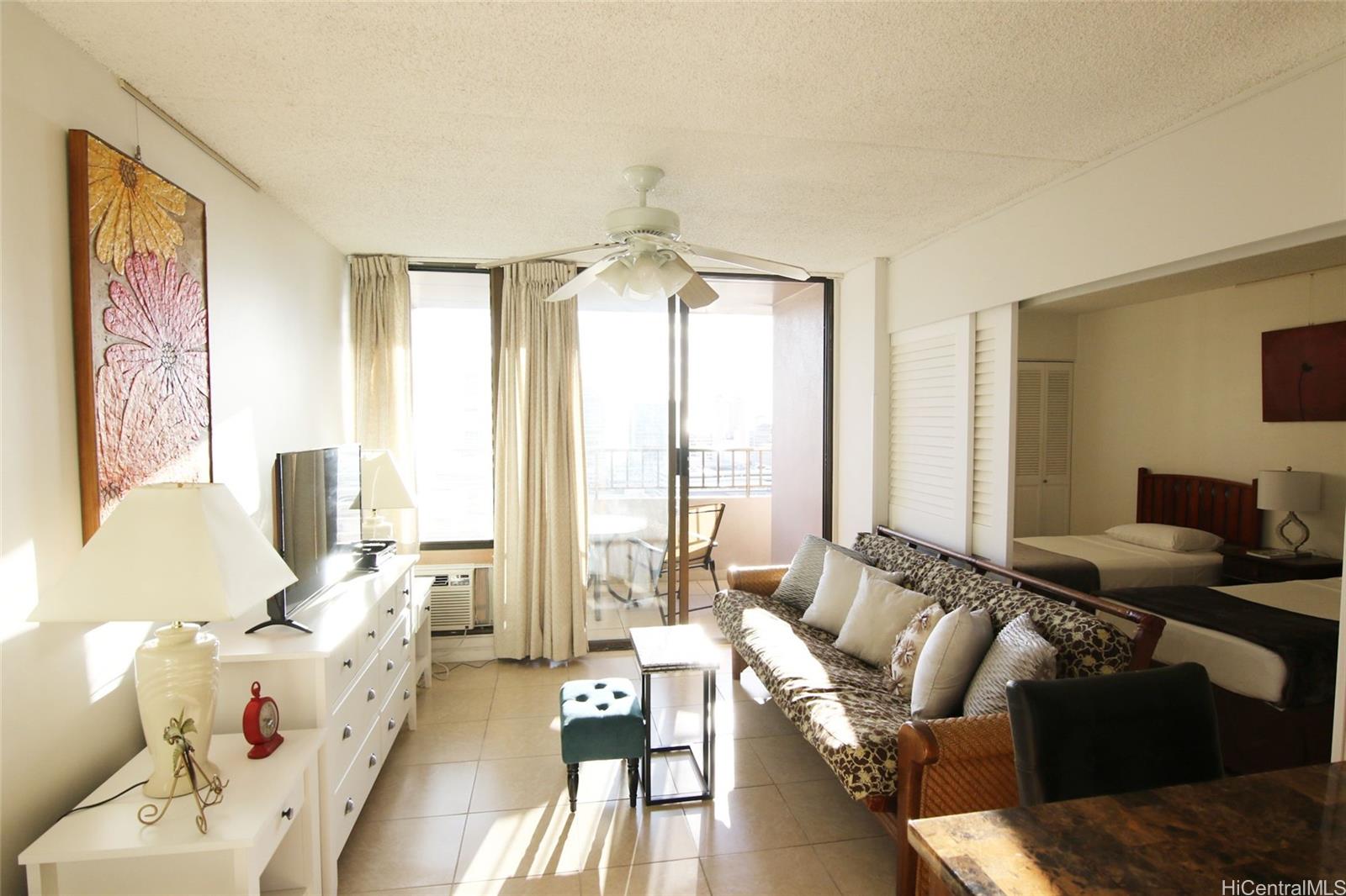 Royal Kuhio condo # 2011, Honolulu, Hawaii - photo 3 of 6