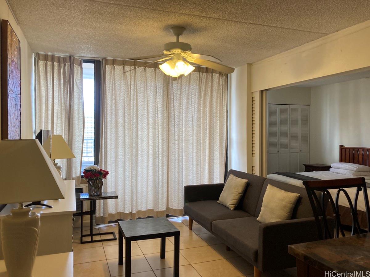 Royal Kuhio condo # 2011, Honolulu, Hawaii - photo 5 of 6